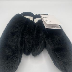 Nike Mittens Black Faux Fur Women’s Small